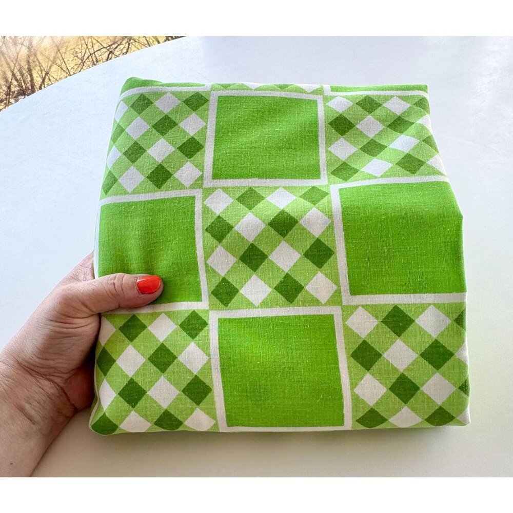 Vintage 70s fitted/bottom sheet, green checkered geometric bedsheet, double/full